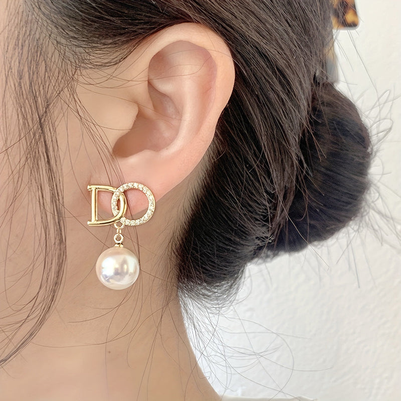 Beautiful Pearl Earring with Unique Style