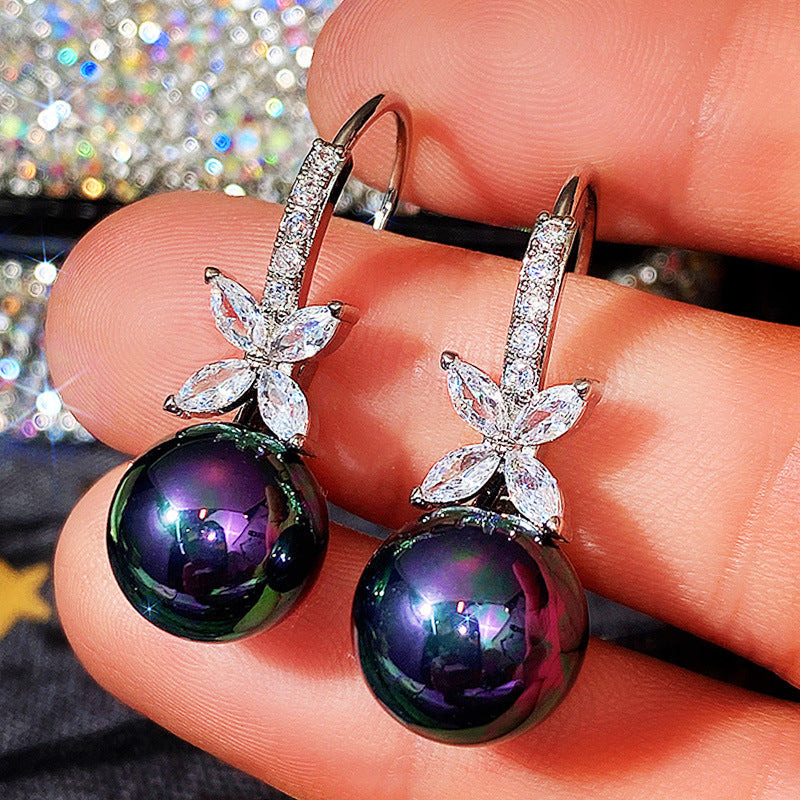 Beautiful Pearl Set with Unique Style