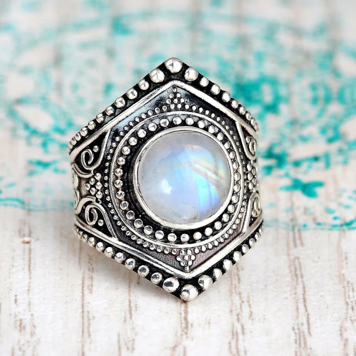 Elegant Piece for Every Occasion