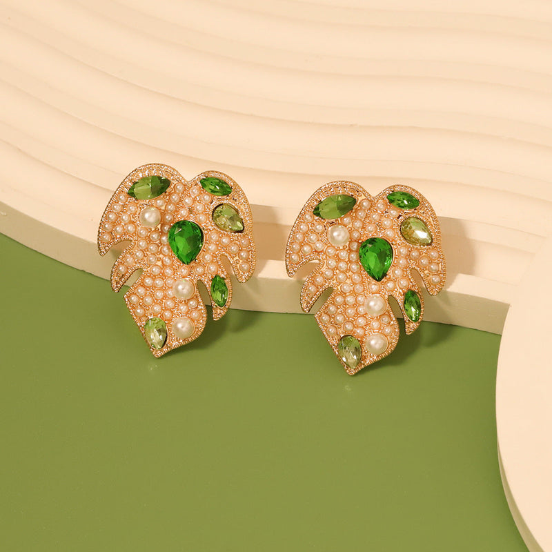 Charming Pearl Earring for Any Occasion