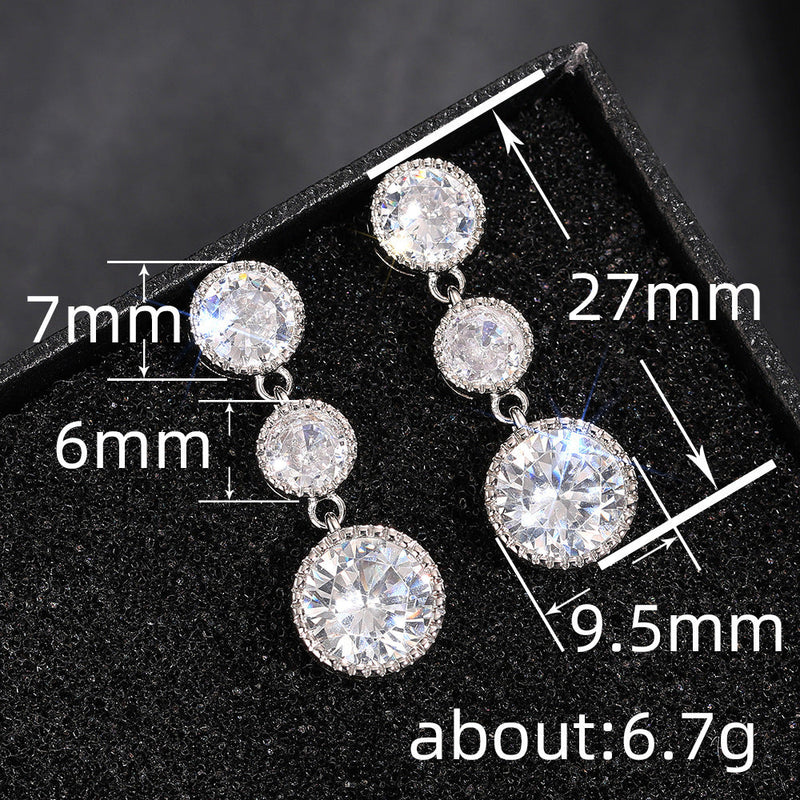 Charming Earring for Any Occasion