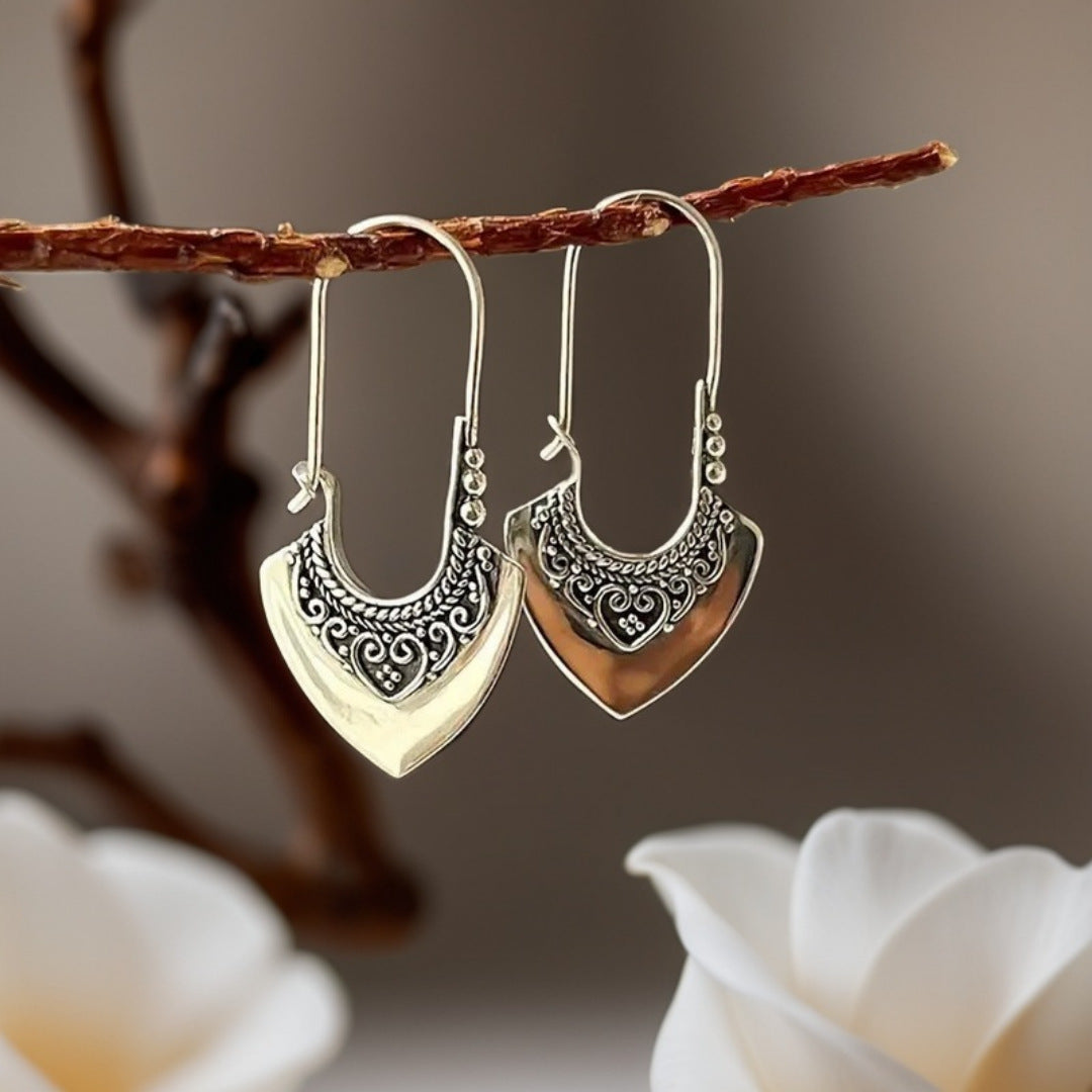 Charming Earring for Any Occasion