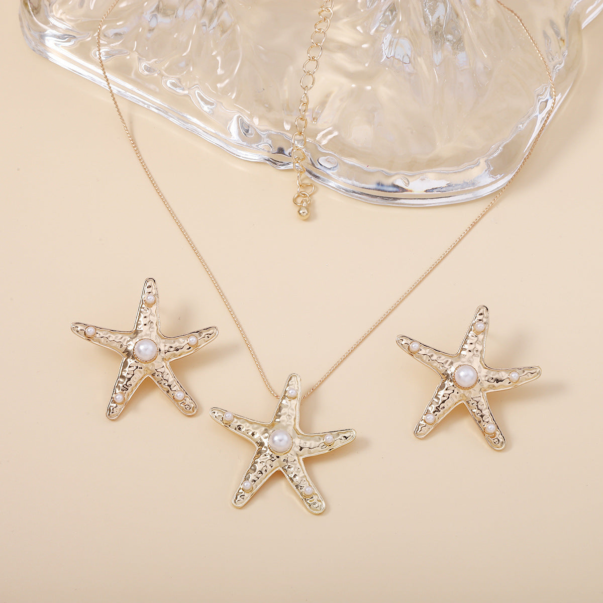 Stunning Pearl Necklace for Daily Wear