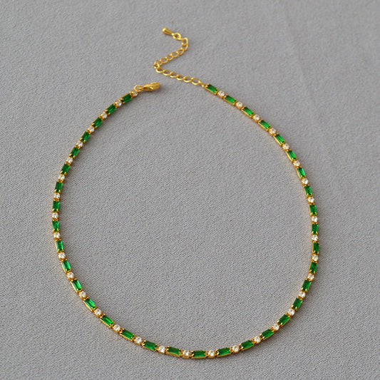 Classic Gold Necklace with Timeless Appeal