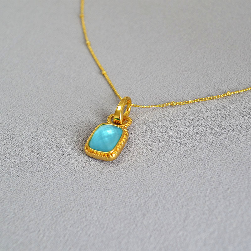 Romantic Gold Necklace for Special Moments