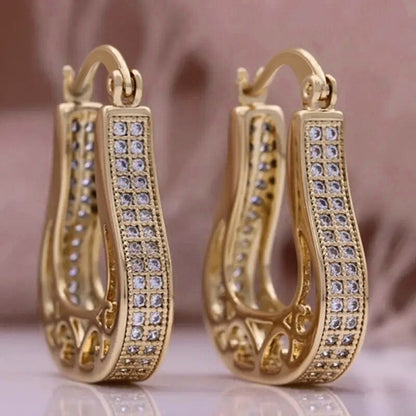 Charming Piece for Any Occasion