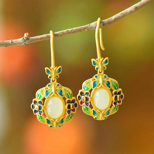Charming Earring for Any Occasion