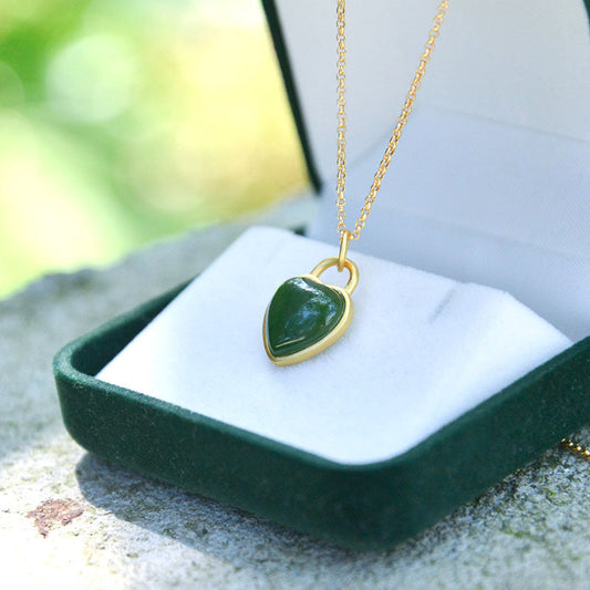 Romantic Gold Necklace for Special Moments