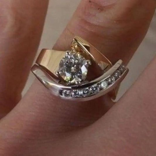 Charming Gold Ring for Any Occasion