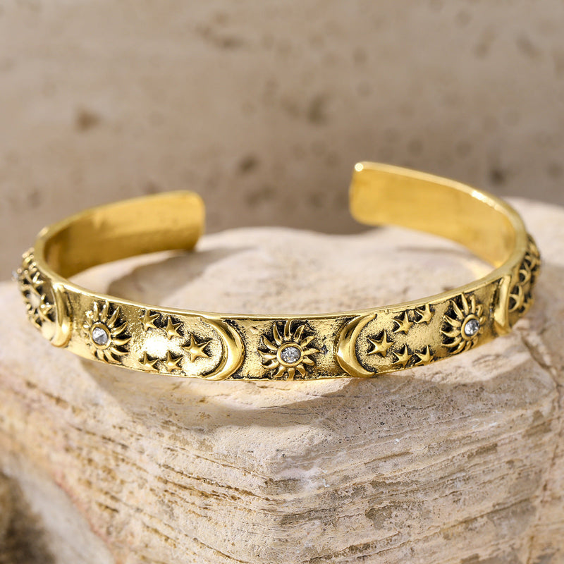Romantic Bracelet for Special Moments