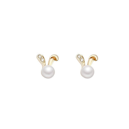 Stunning Pearl Earring for Daily Wear