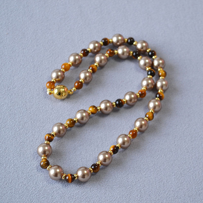 Beautiful Pearl Necklace with Unique Style
