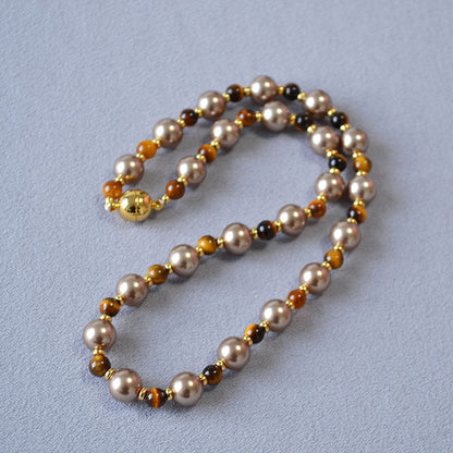 Beautiful Pearl Necklace with Unique Style