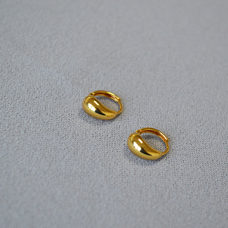 Beautiful Gold Earring with Unique Style