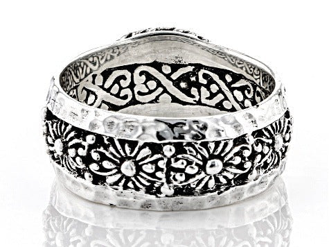 Stunning Ring for Daily Wear