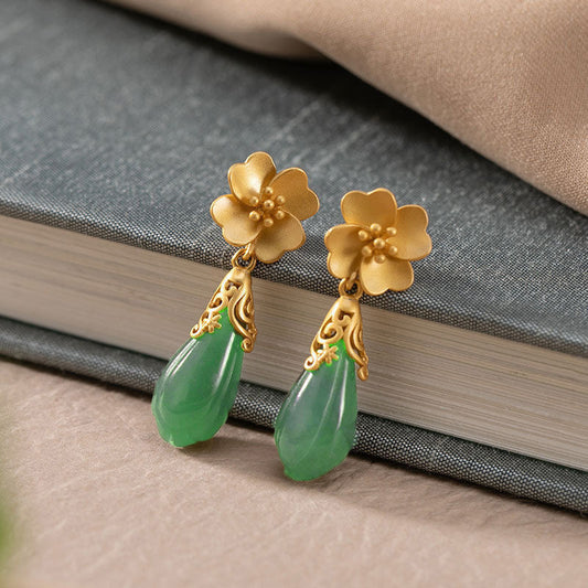 Beautiful Silver Earring with Unique Style