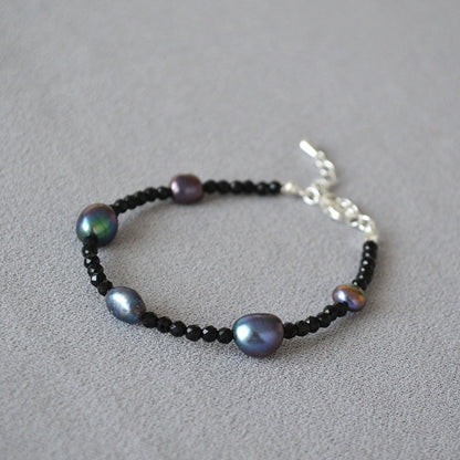 Romantic Pearl Necklace for Special Moments