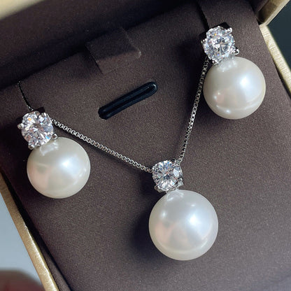 Delicate Artisan Pearl Necklace