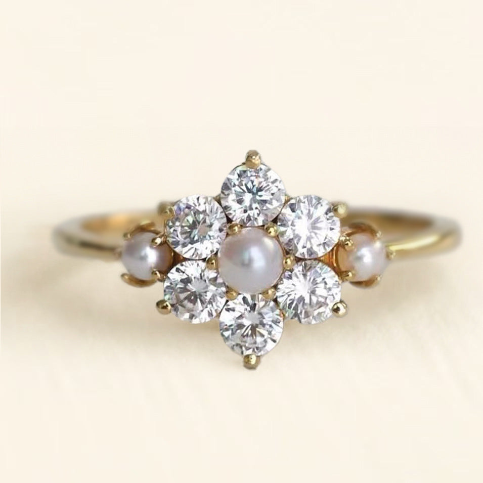Beautiful Pearl Ring with Unique Style