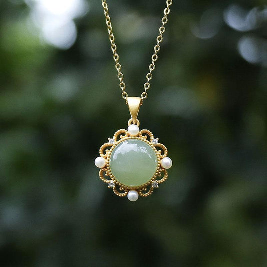 Charming Gold Necklace for Any Occasion
