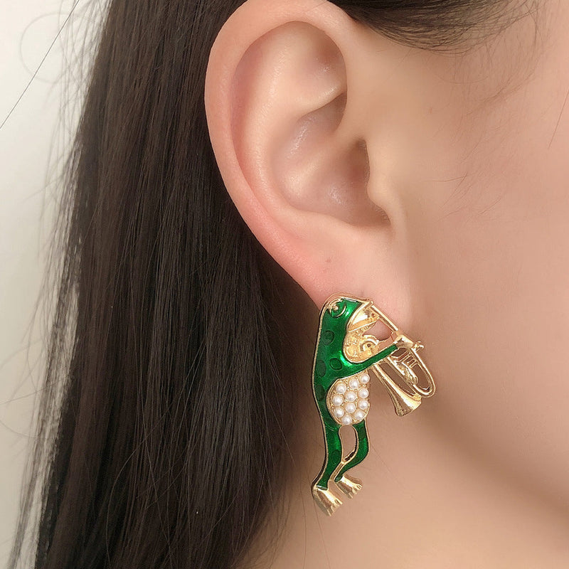 Delicate Artisan Pearl Earring