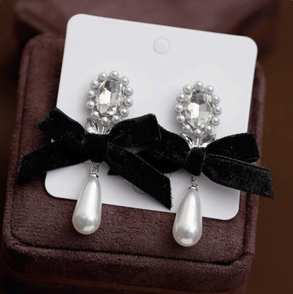 Classic Pearl Earring with Timeless Appeal