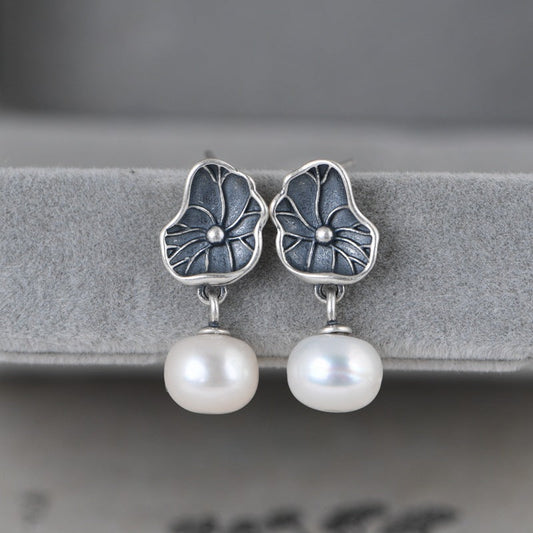 Elegant Silver Earring for Every Occasion