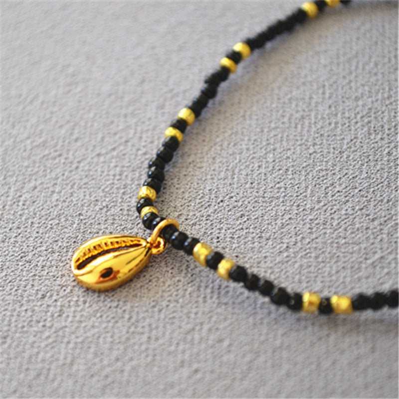 Classic Gold Bracelet with Timeless Appeal