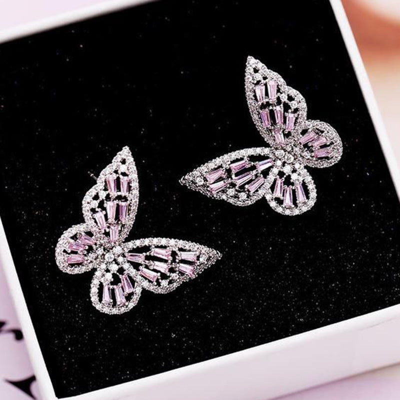 Elegant Silver Earring for Every Occasion