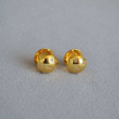 Delicate Artisan Gold Earring