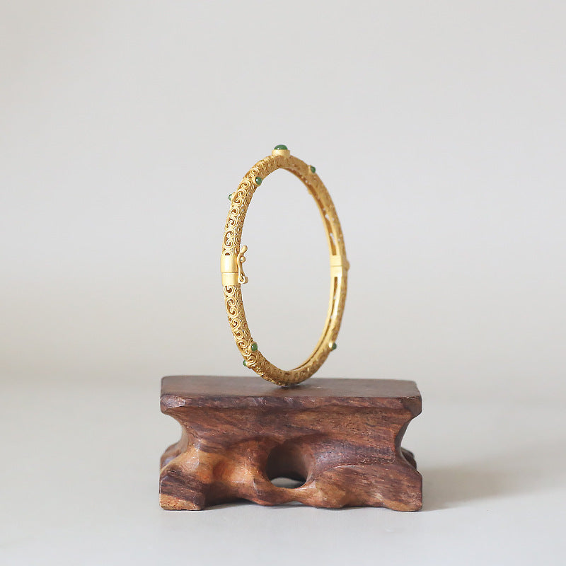 Stunning Gold Bracelet for Daily Wear