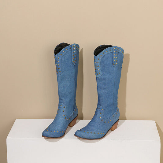 Graceful Orthopedic Boots for Modern Look