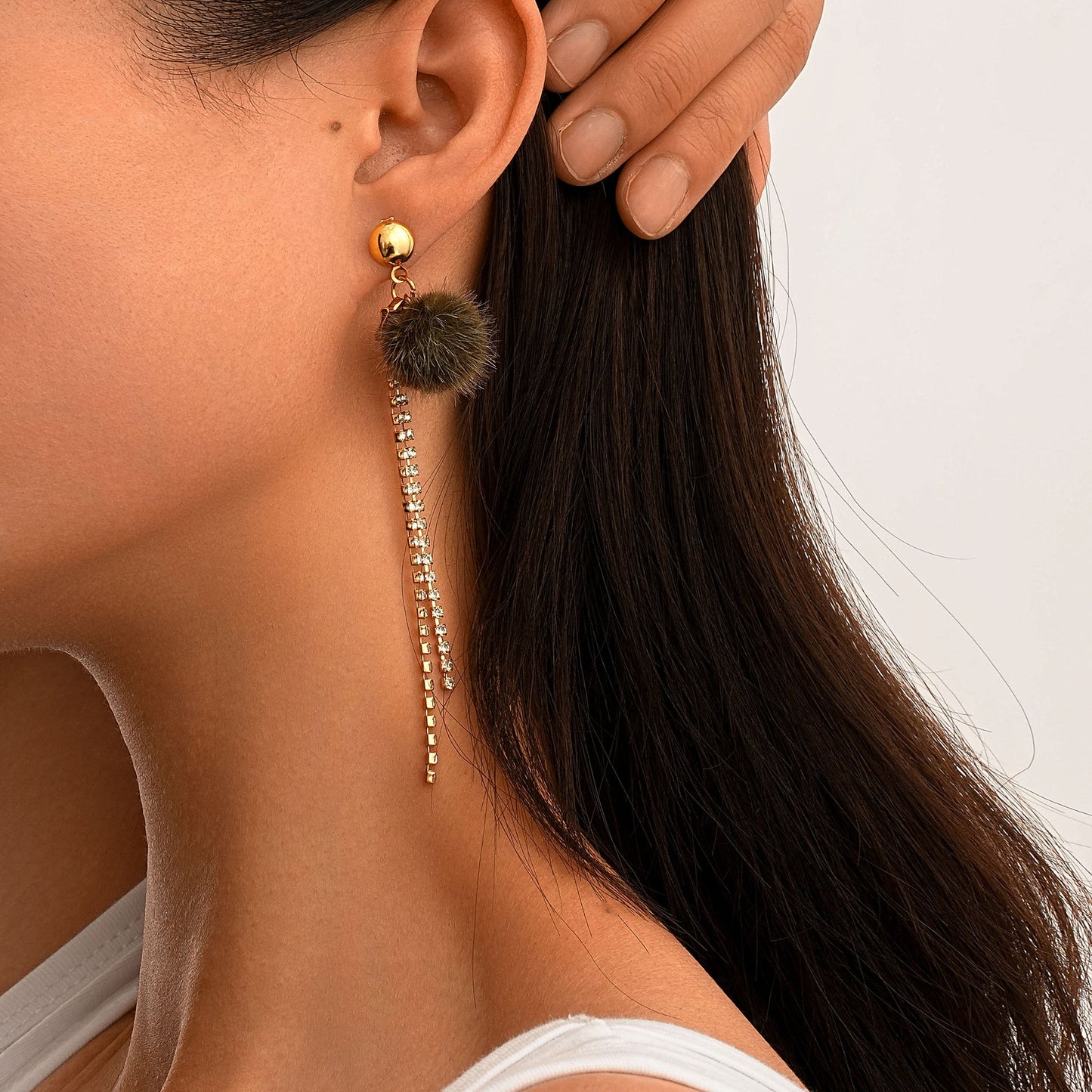 Classic Pearl Earring with Timeless Appeal