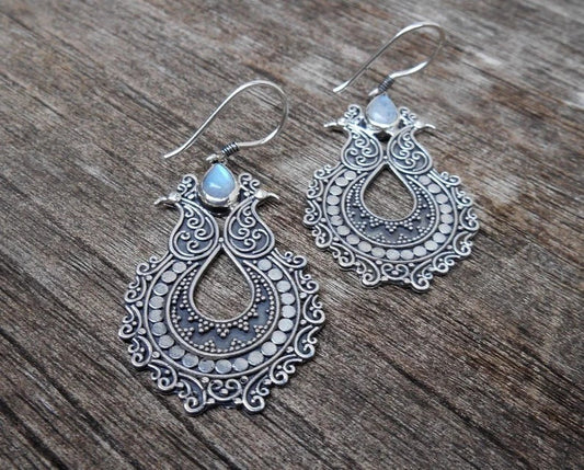 Vintage Handmade Earring