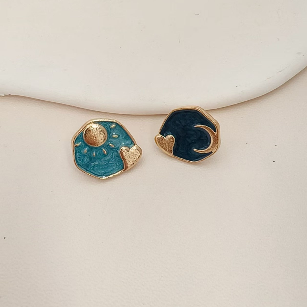 Stunning Earring for Daily Wear