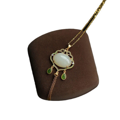 Beautiful Gold Necklace with Unique Style