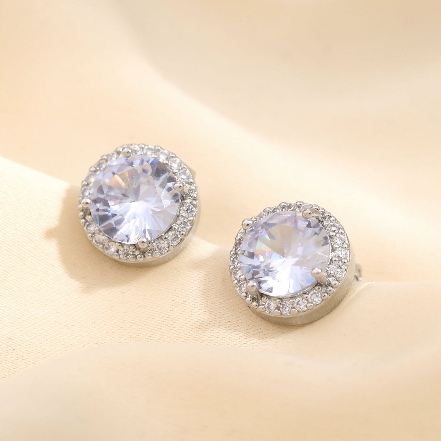 Romantic Earring for Special Moments