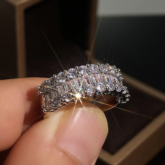 Charming Gold Ring for Any Occasion