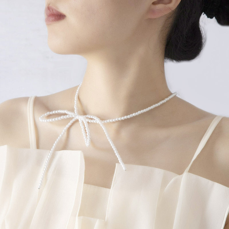 Classic Pearl Necklace with Timeless Appeal