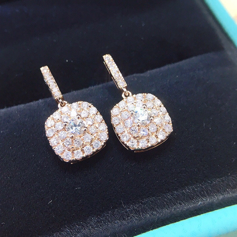 Charming Earring for Any Occasion