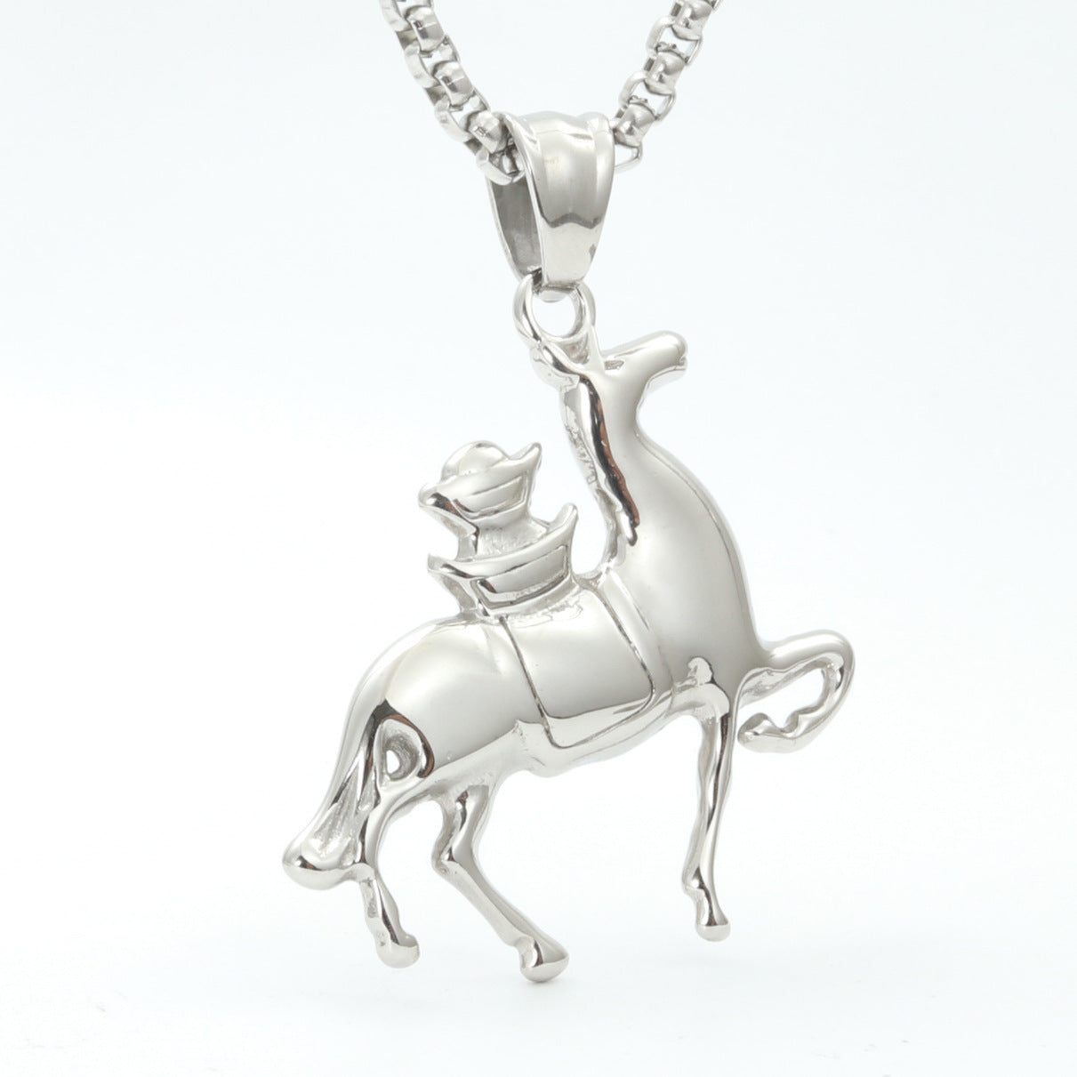 Classic Gold Necklace with Timeless Appeal