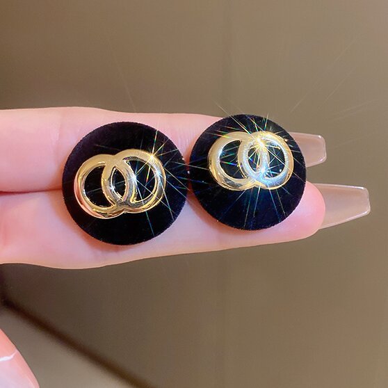 Elegant Earring for Every Occasion