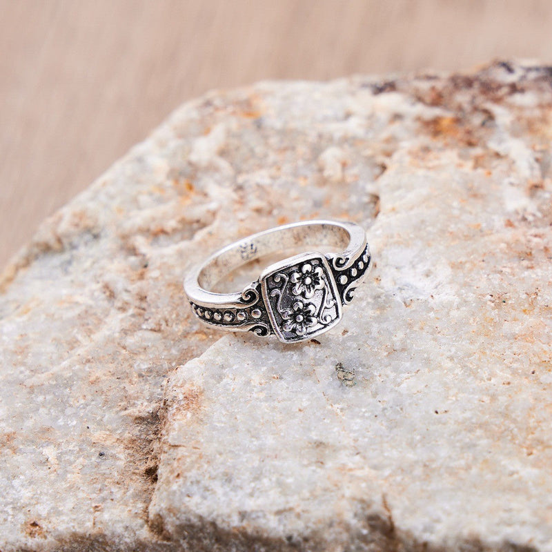 Beautiful Bracelet with Unique Style