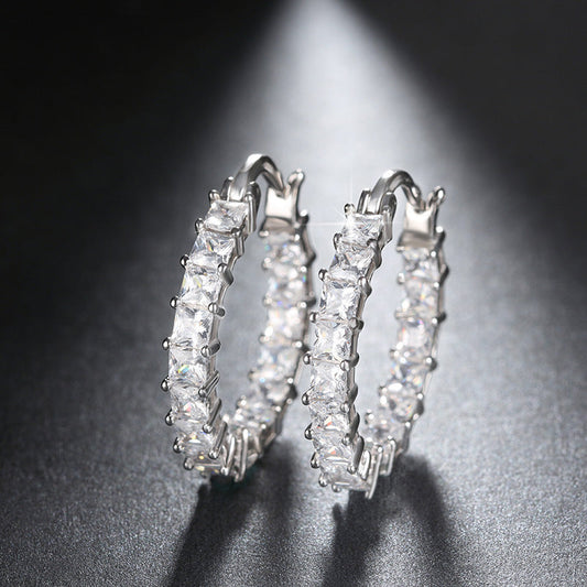 Stunning Gold Earring for Daily Wear