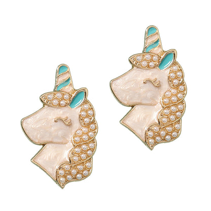 Classic Pearl Earring with Timeless Appeal