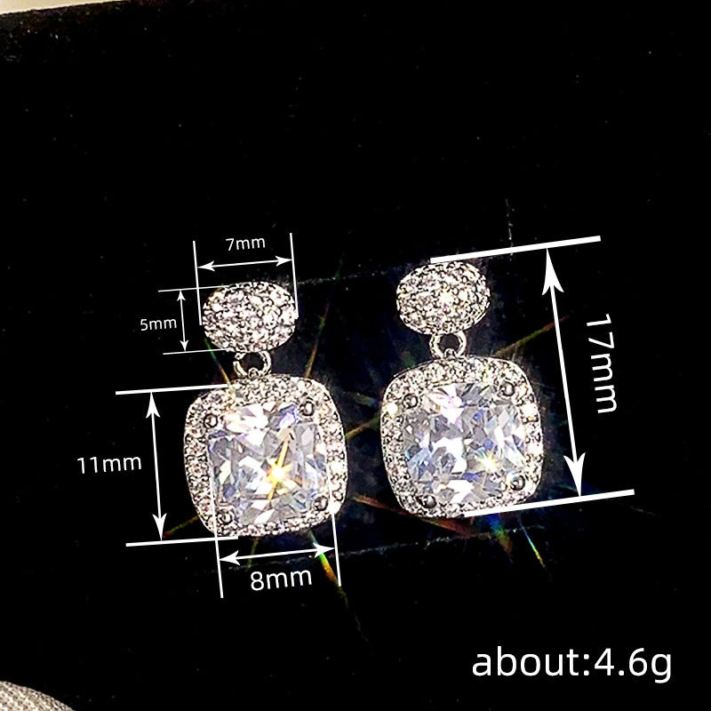 Classic Earring with Timeless Appeal