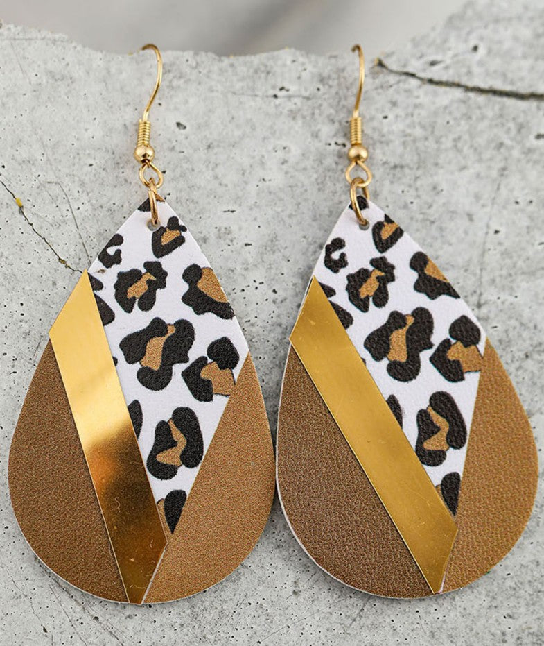 Romantic Gold Earring for Special Moments