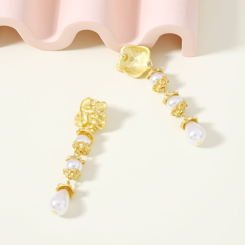 Romantic Pearl Earring for Special Moments