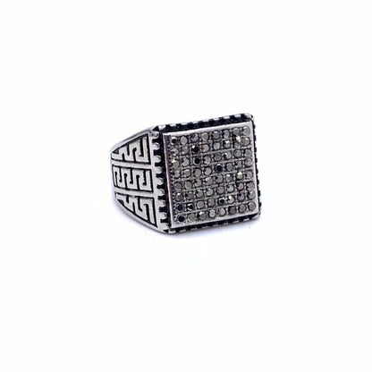 Classic Ring with Timeless Appeal