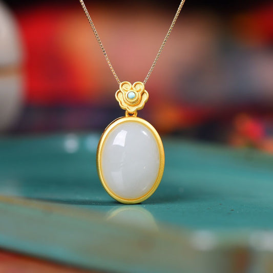Stunning Gold Pendant for Daily Wear